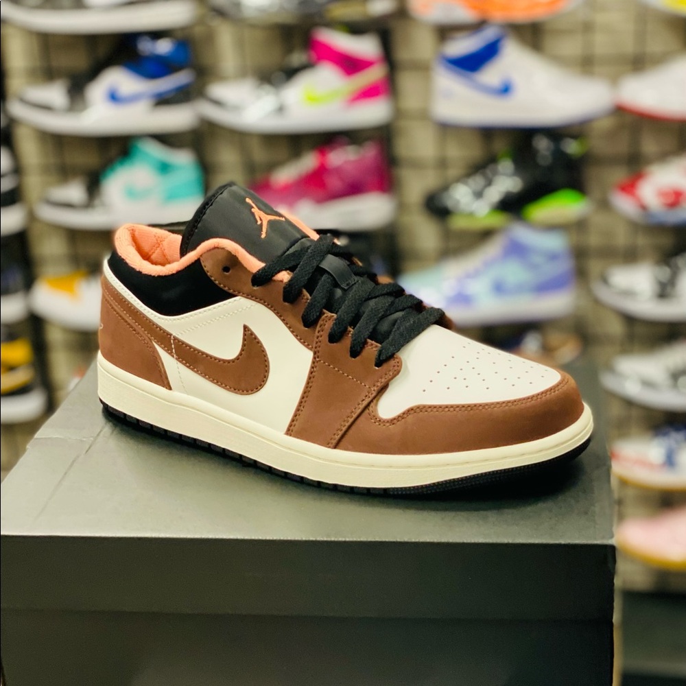 Air Jordan 1 Low